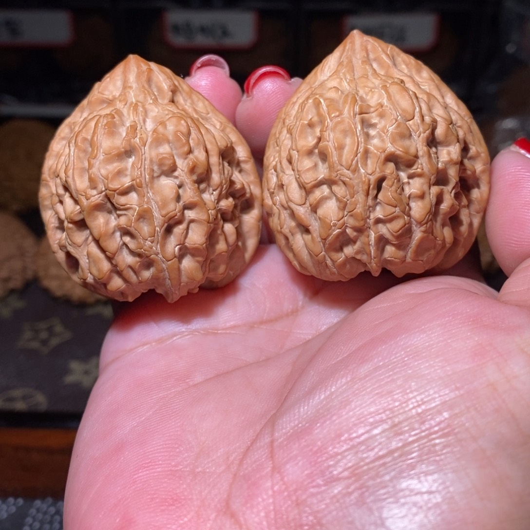 文玩核桃把件42坐佛