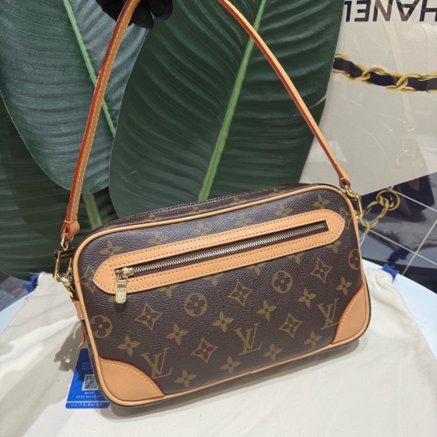 95新 LouisVuitton/路易威登 开口笑手提斜挎包植糅和小袋里换新