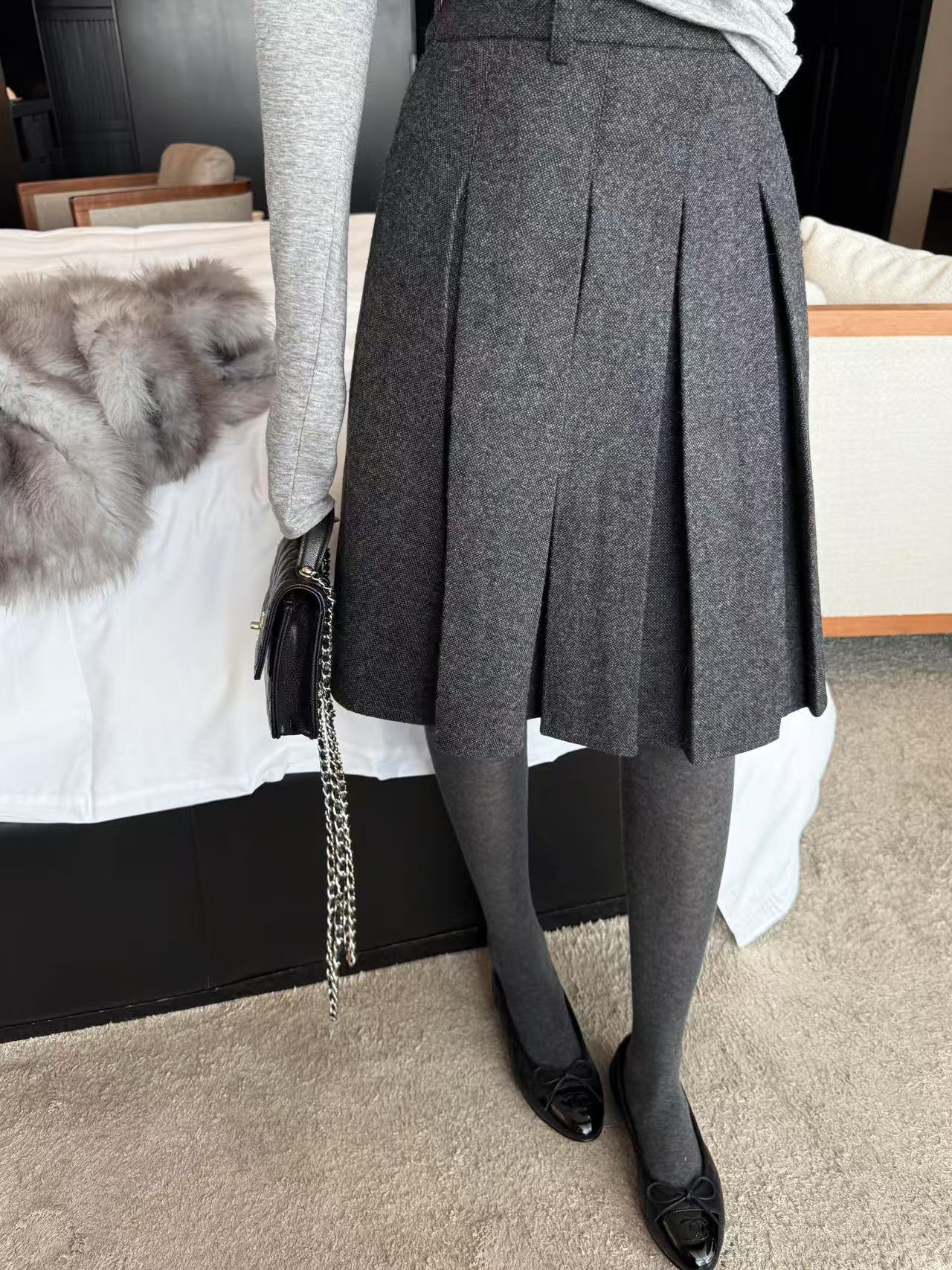 Laareetoo 灰色宽松羊毛中裙半身裙女