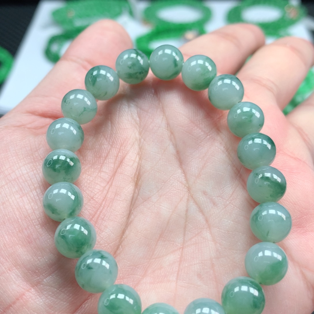 翡翠手链未镶嵌翡翠