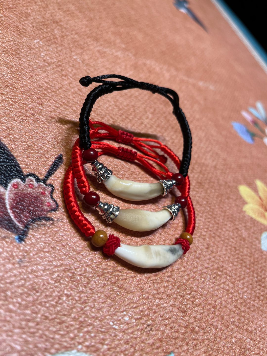 非金属锦纶手链 非金属锦纶手链黑狗牙手编手绳脚绳红绳生肖情侣