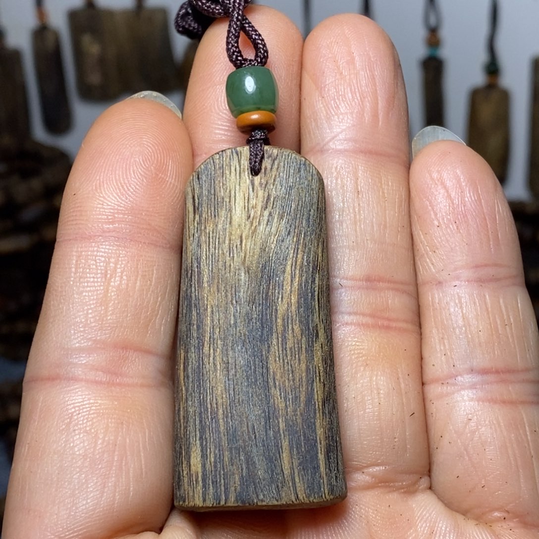 沉香碎屑沉香牌子9.6克