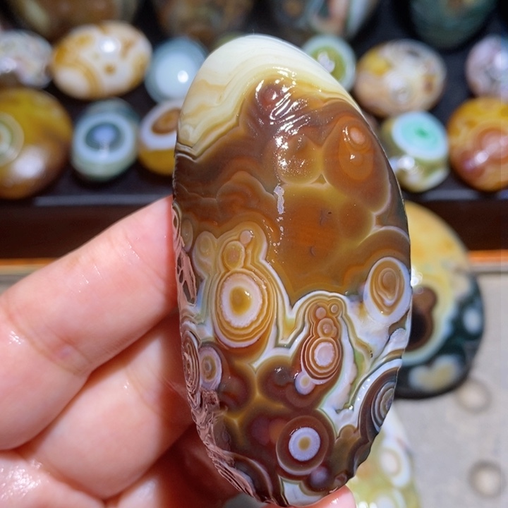 未镶嵌玛瑙/玉髓珠宝半成品86