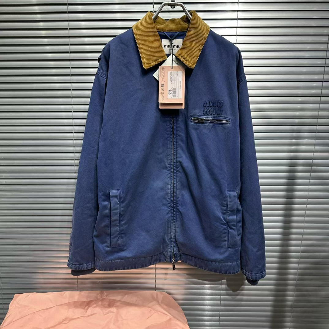 未使用 MIU MIU/缪缪 25ss灯芯绒领拼接胸前刺绣夹克/44码
