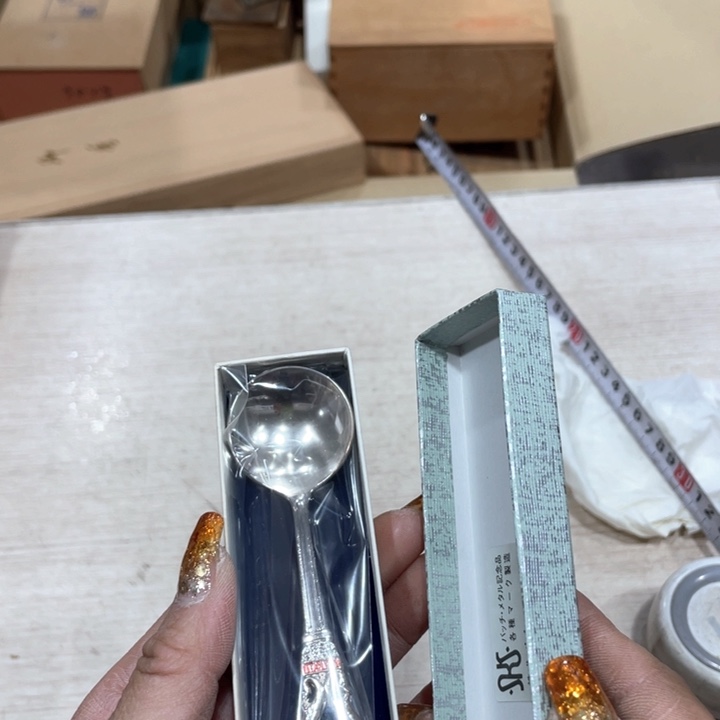 N**i新亿阁中古商品无售后