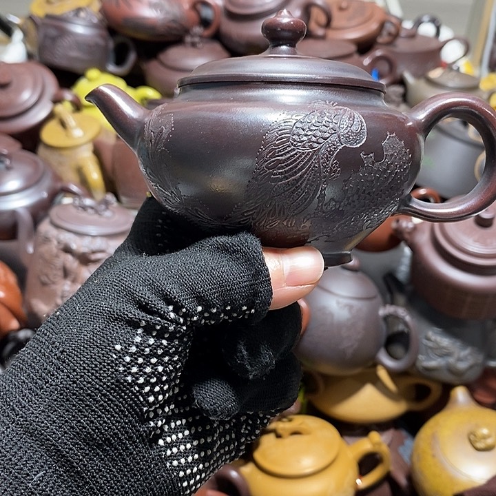 紫砂茶壶微瑕微笑