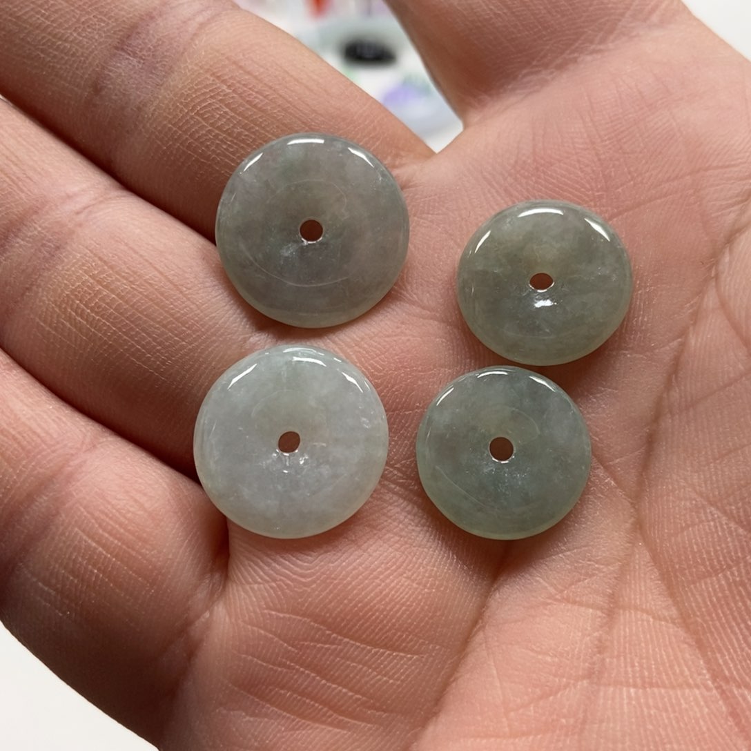 翡翠未镶嵌戒指翡翠