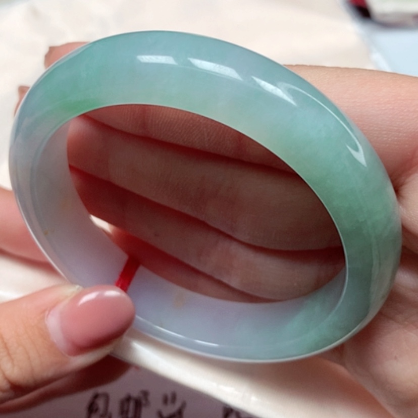 【闪购商品】翡翠手镯未镶嵌55圈