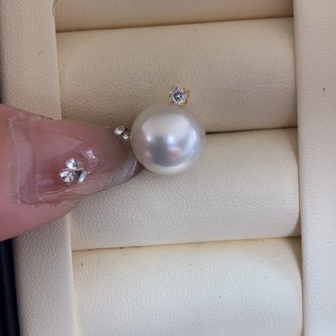 海水珍珠颈饰18K金镶嵌