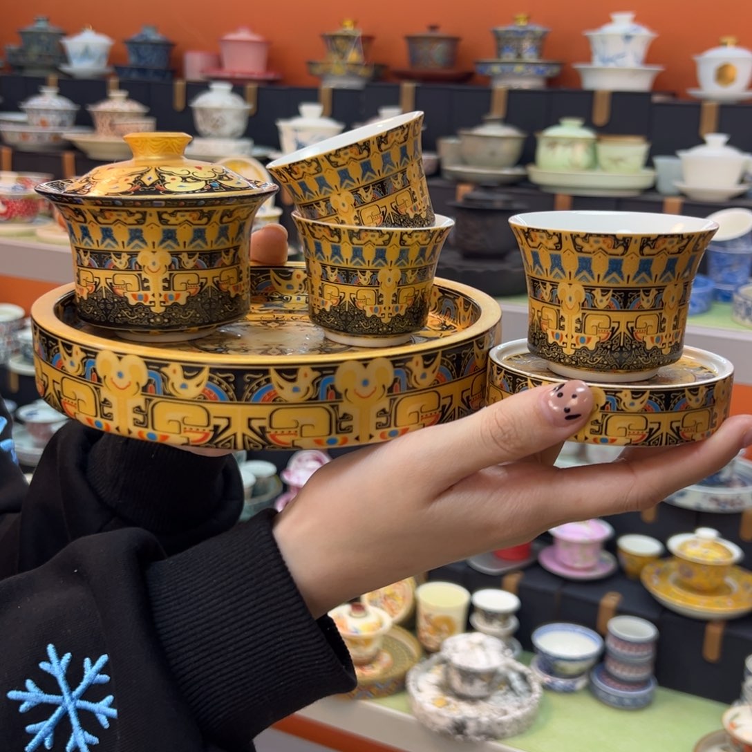 陶瓷健健康康平平安安