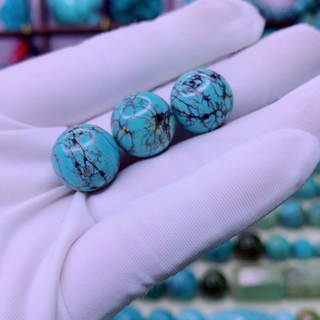 广***房绿松石未镶嵌原矿绿松石