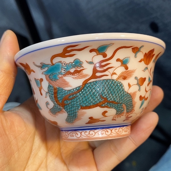 摆件陶红稀土斗彩麒麟压手杯