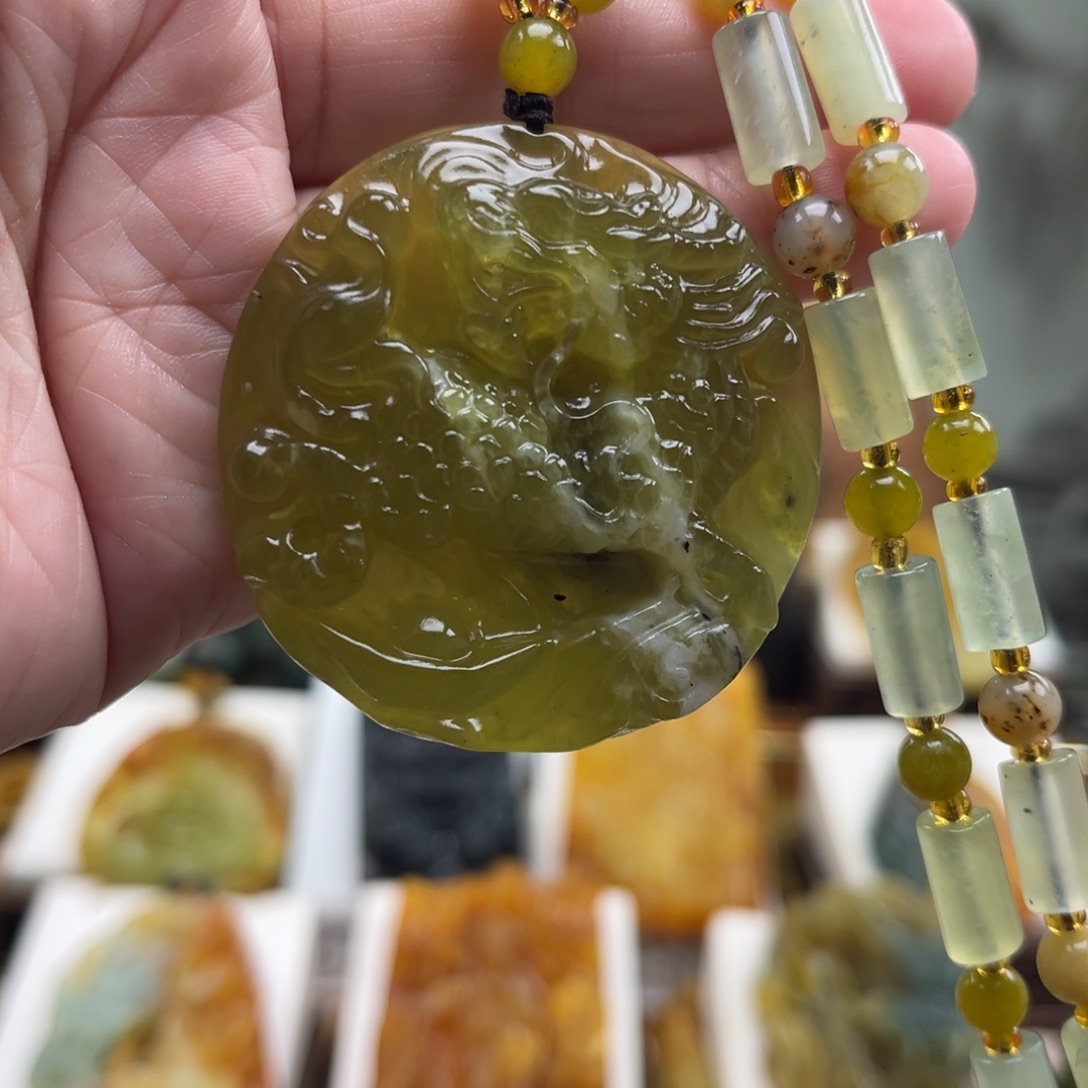 岫玉未镶嵌挂件挂件