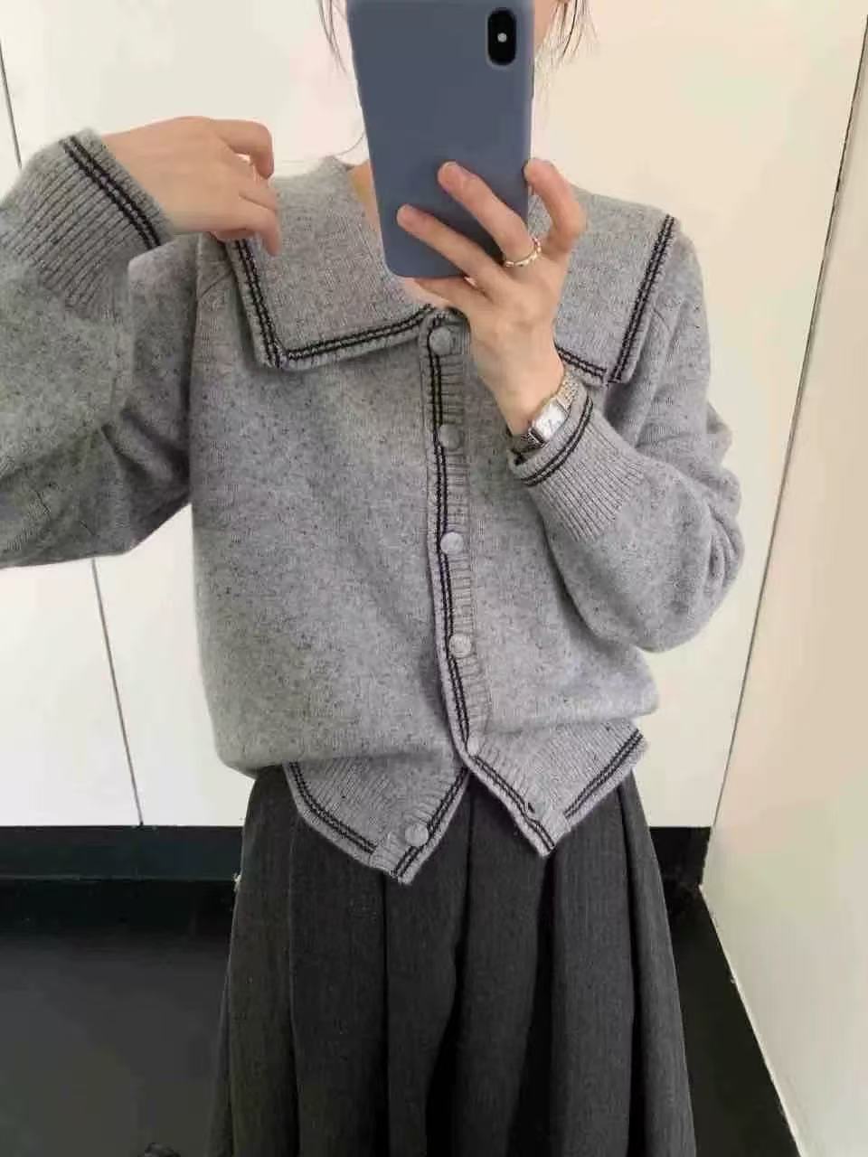 G805#冬季新款翻领花朵设计感大码宽松显白针织衫毛衣开衫外套女