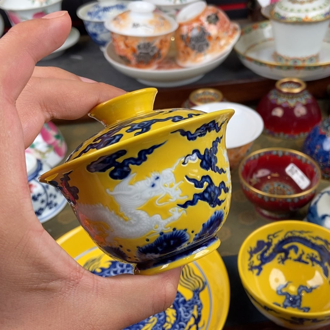 陶瓷艺术家的作品是一种