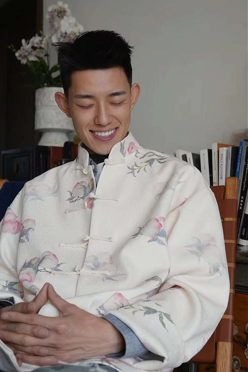 栖山筑食中式唐装中国风蟠桃