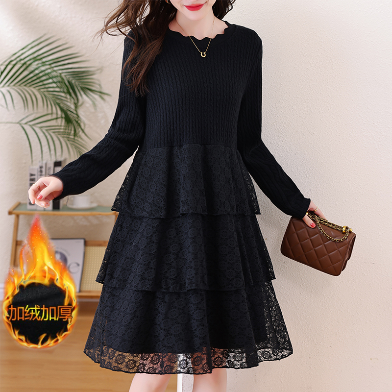 大码连衣裙女2025秋冬新款针织拼接蕾丝高级感遮肚显瘦气质蛋糕裙