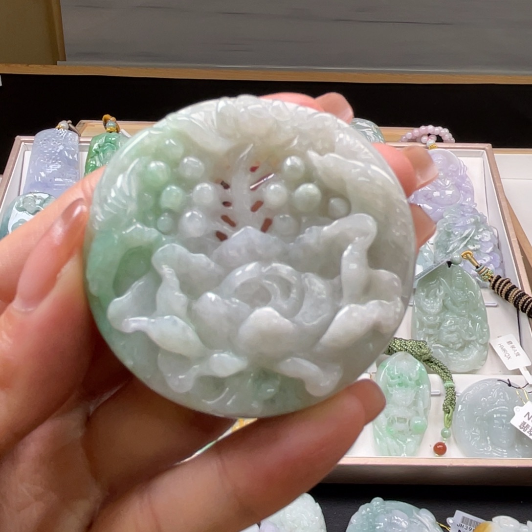 翡翠吊坠(不含链)未镶嵌