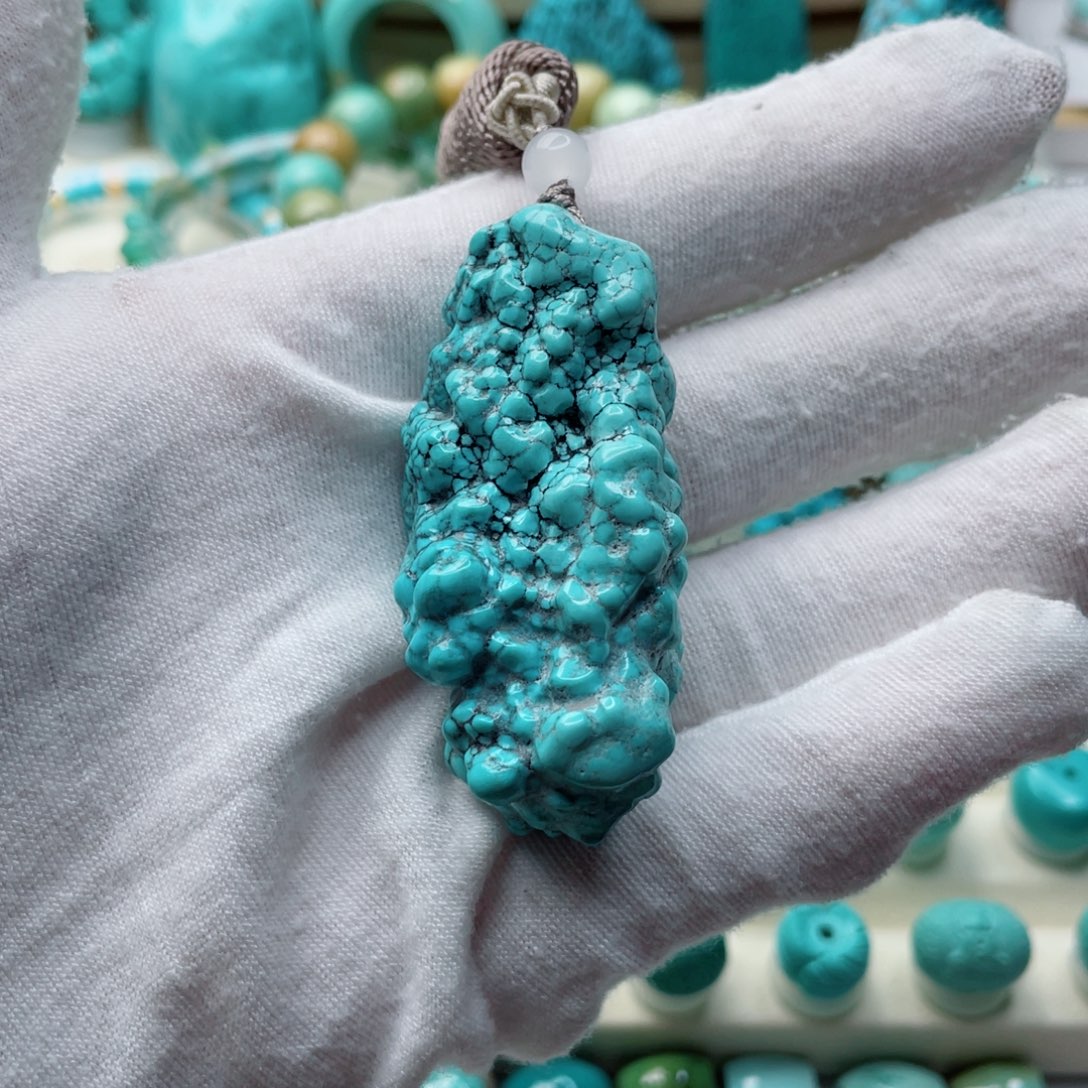 绿松石未镶嵌珠宝奇石