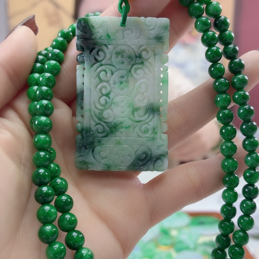 翡翠未镶嵌颈饰翡翠
