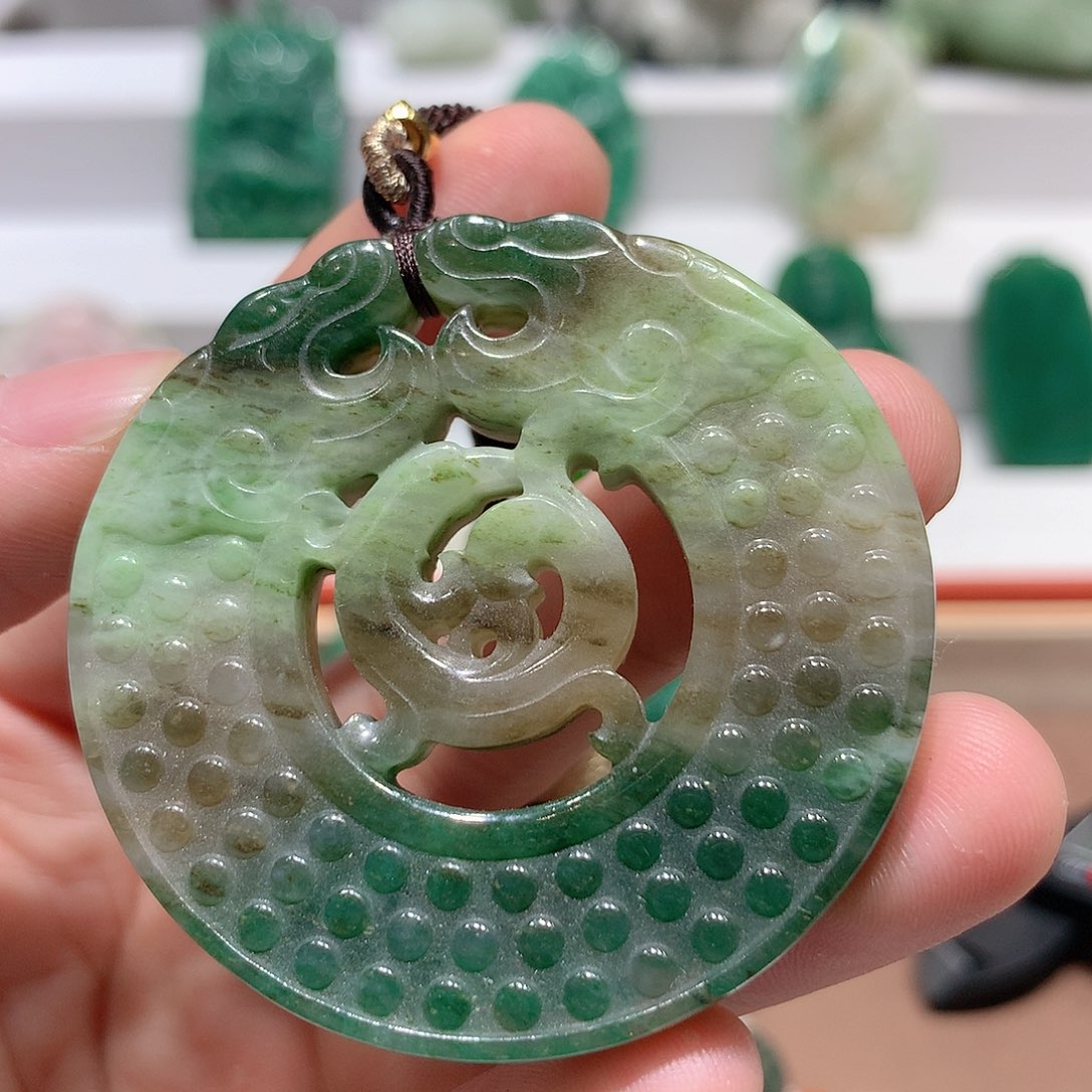 独山玉挂件未镶嵌