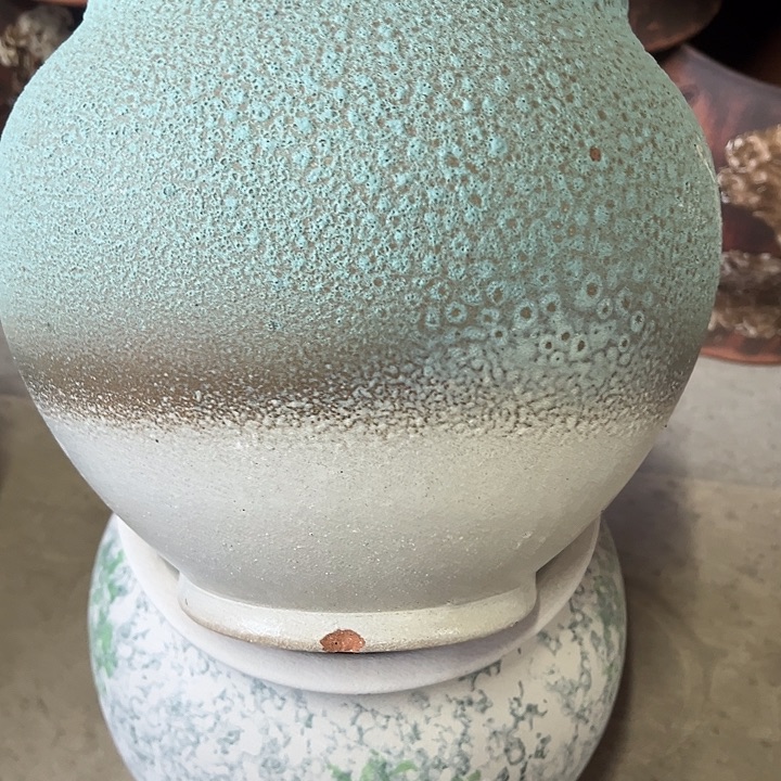 微瑕高度24厘米口径20厘米