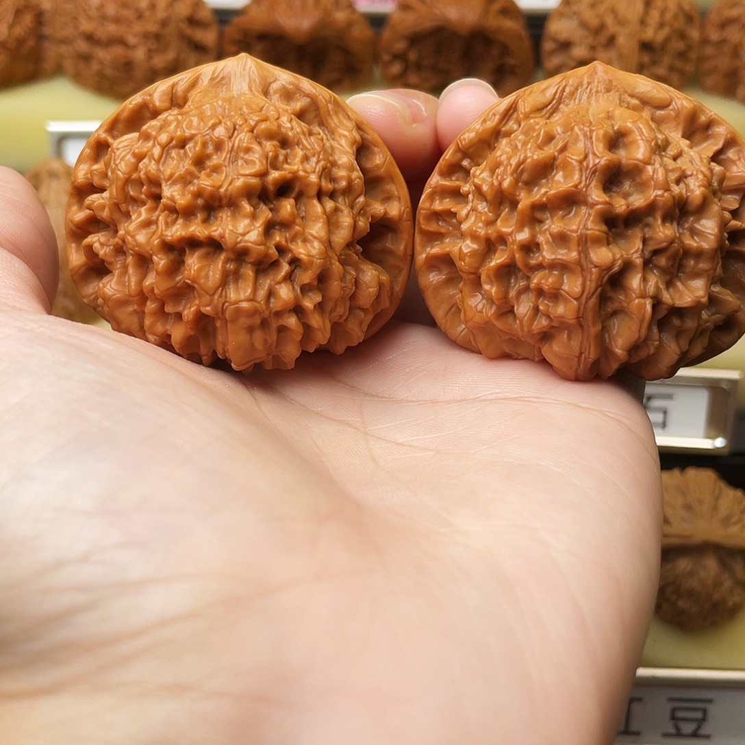 文玩核桃吊坠官帽51尺663