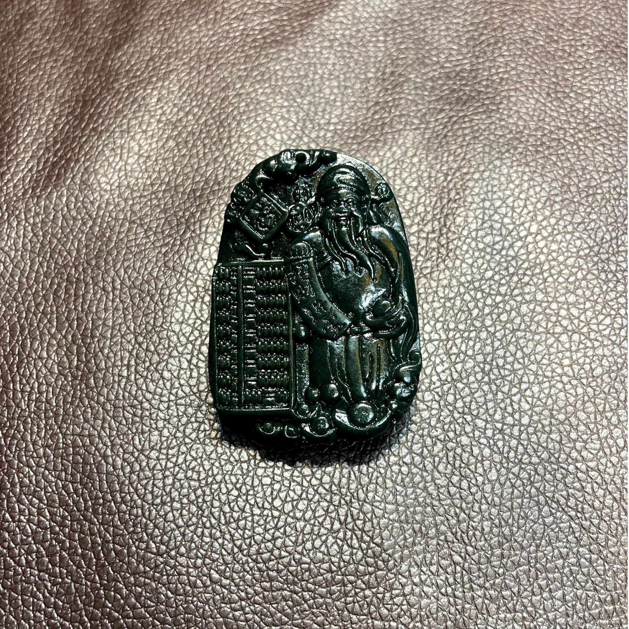 和田玉雕刻吊坠牌子