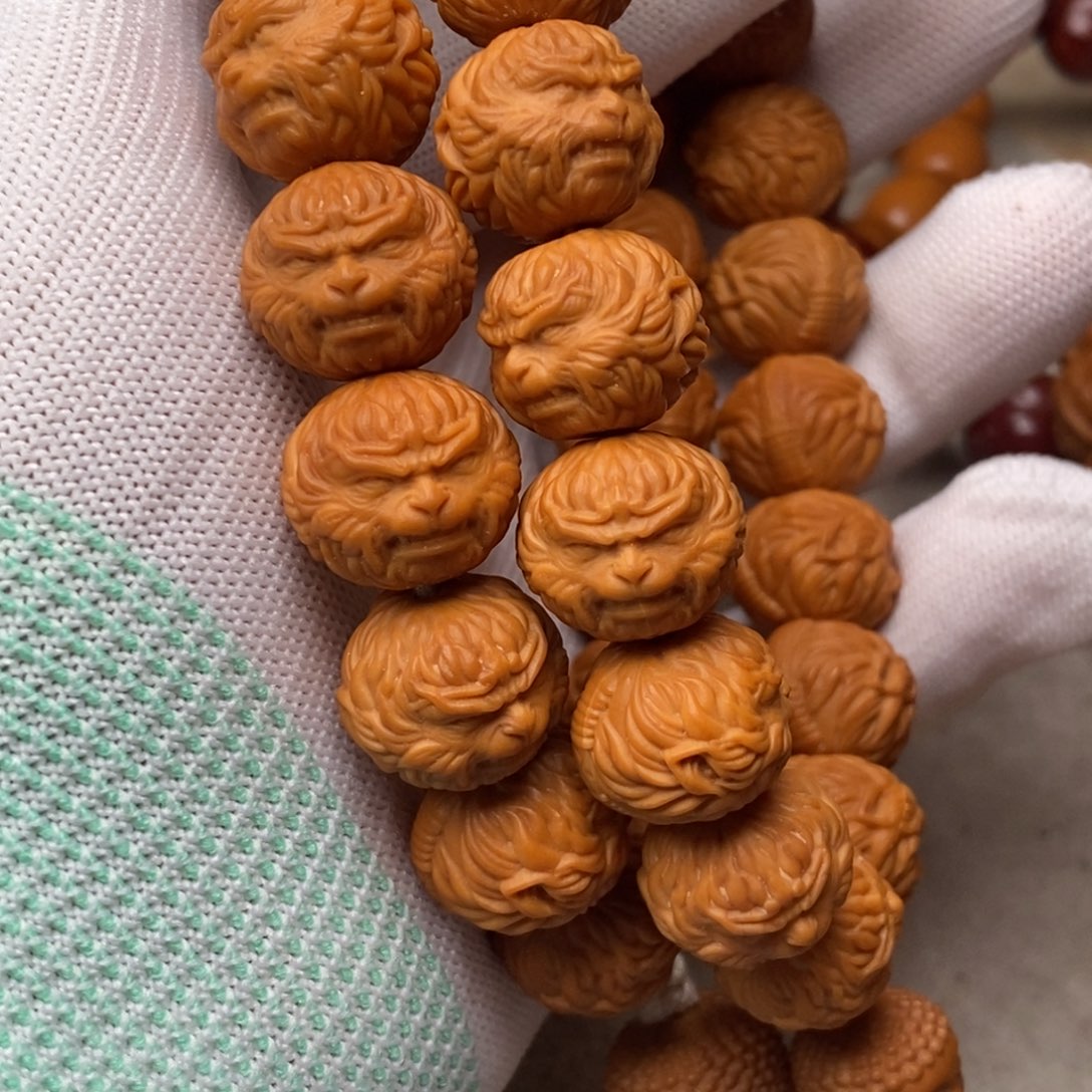 临***毅吊坠猴头核桃大圣16