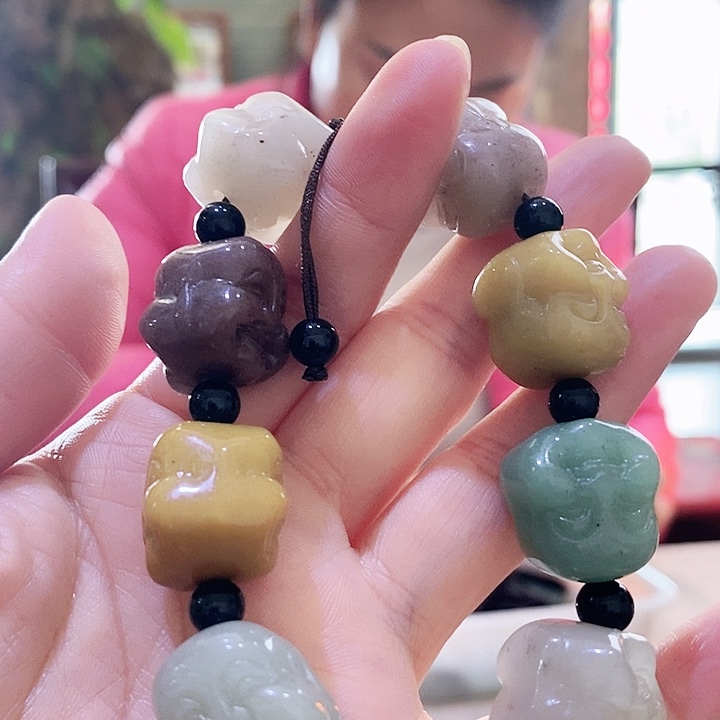 密玉（石英质玉）毛衣链未镶嵌