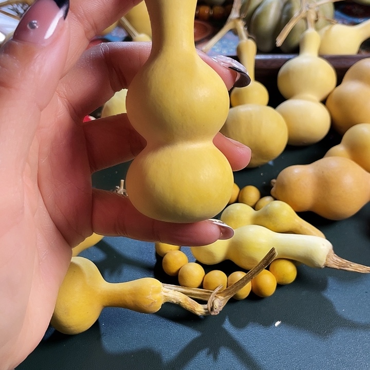 欢***愉大叶紫檀（黑酸枝木类）