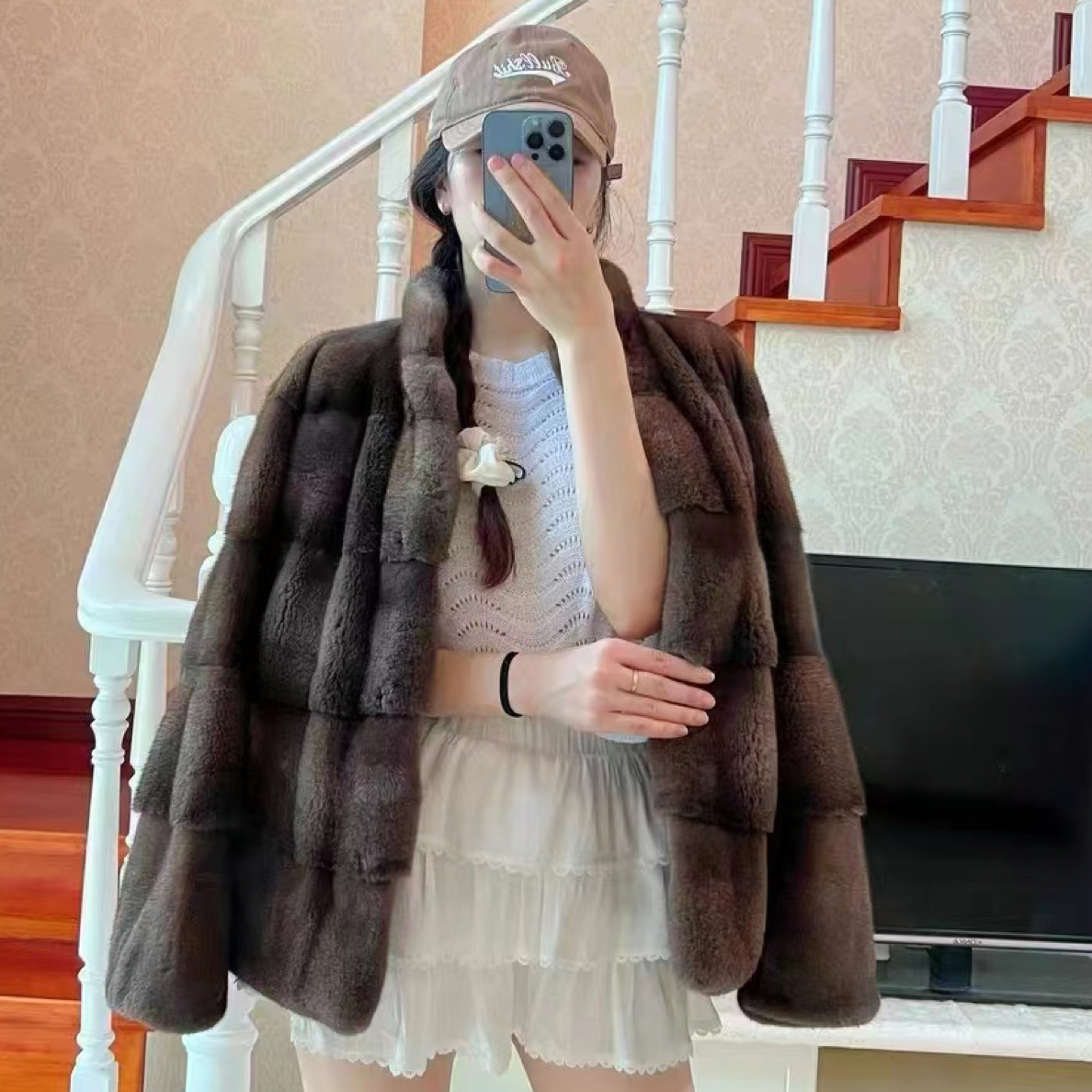 直播间好看的时装毛毛外套改价格为准、