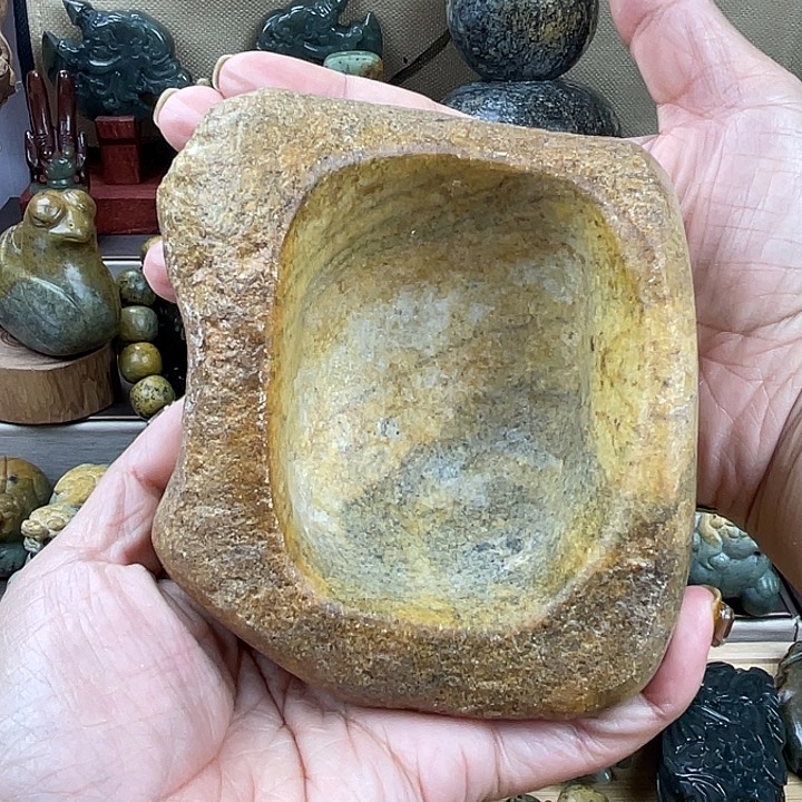 岫岩河磨玉（透闪石质玉）摆件未镶嵌