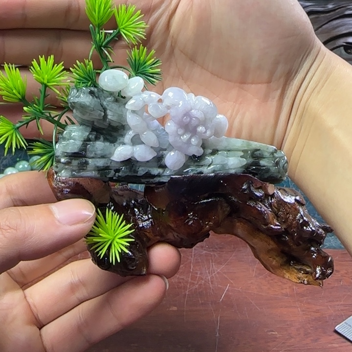 翡翠未镶嵌摆件翡翠