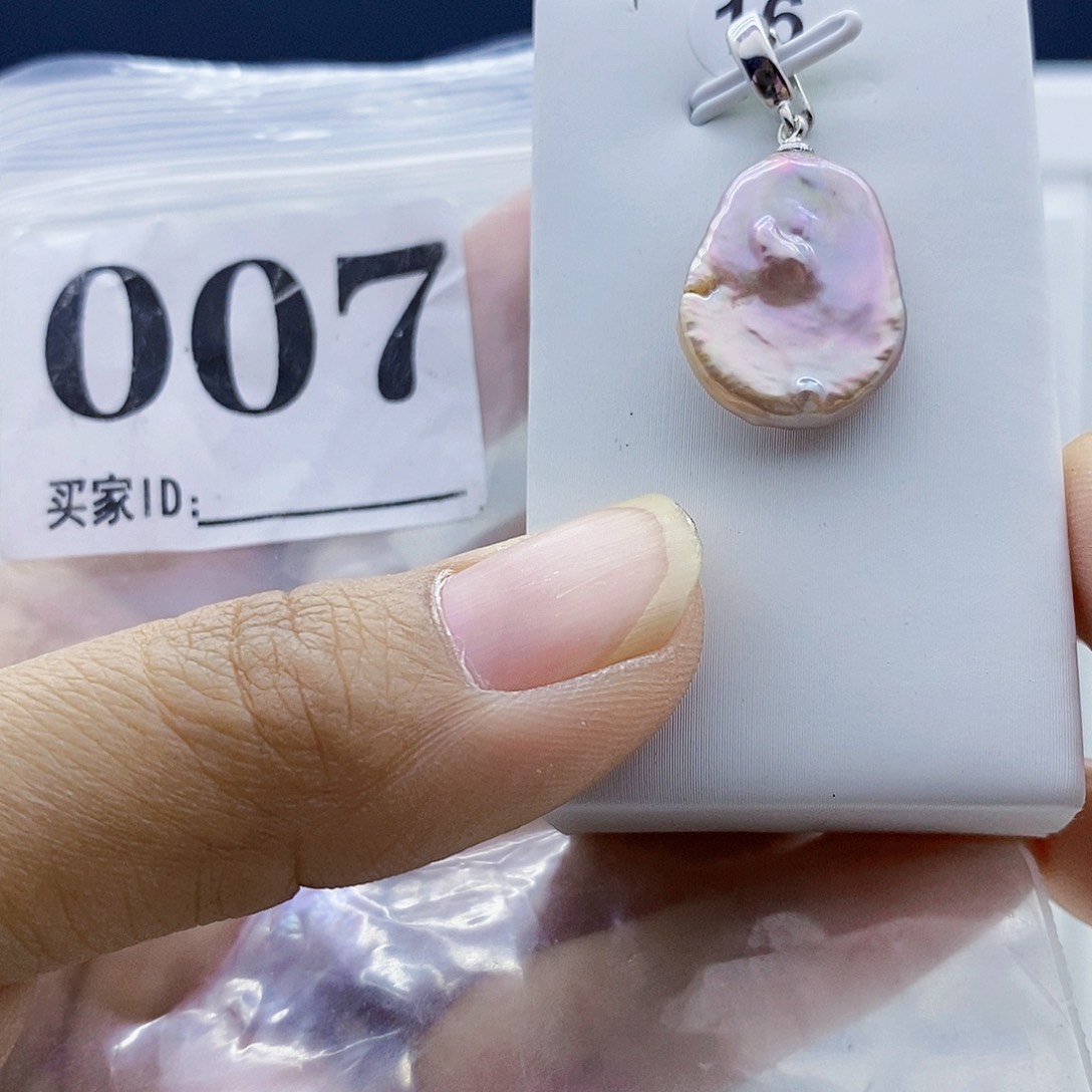 钛钢颈饰淡水珍珠