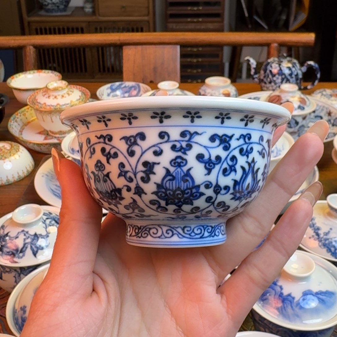 杯重工柴窑烧制缠枝莲压手杯，纯手绘