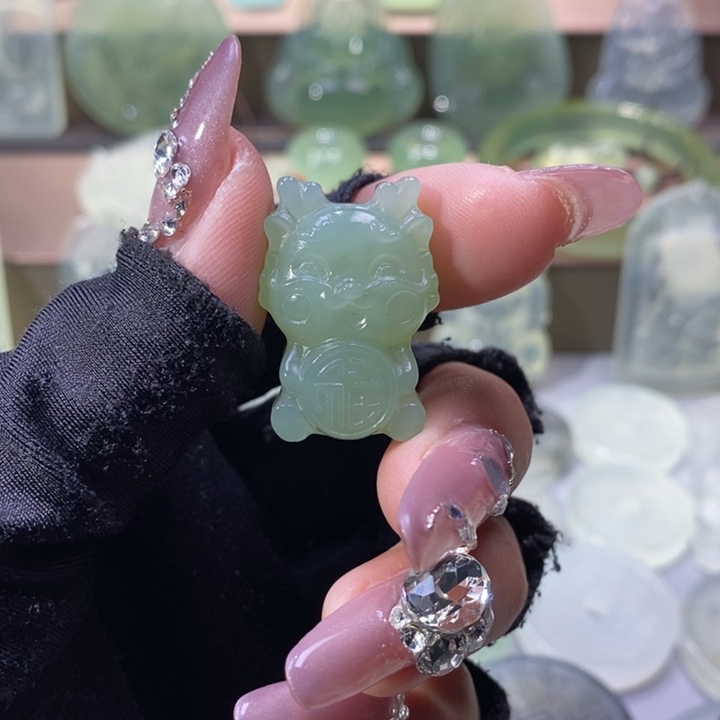 岫玉吊坠未镶嵌吊坠