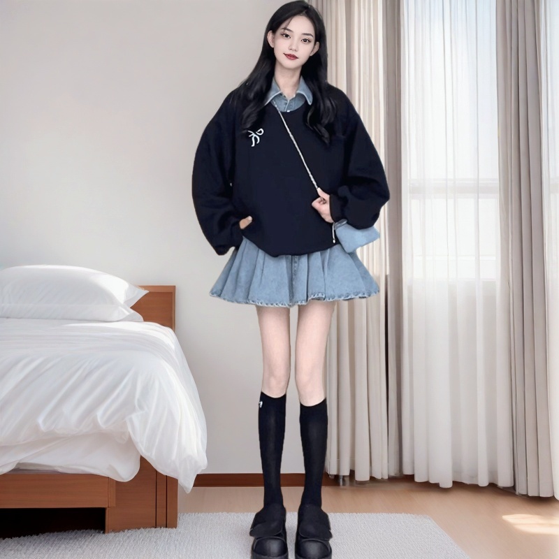 牛仔拼接假两件卫衣连衣裙子女新款韩版春季浅春系流行穿搭短裙