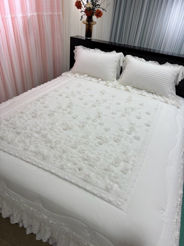 「凡一家纺」如梦高端床盖款四件套花边公主风床单加厚被套