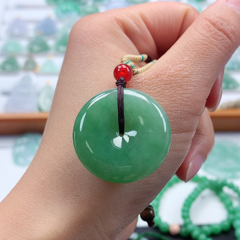 【闪购商品】翡翠吊坠(不含链)未镶嵌