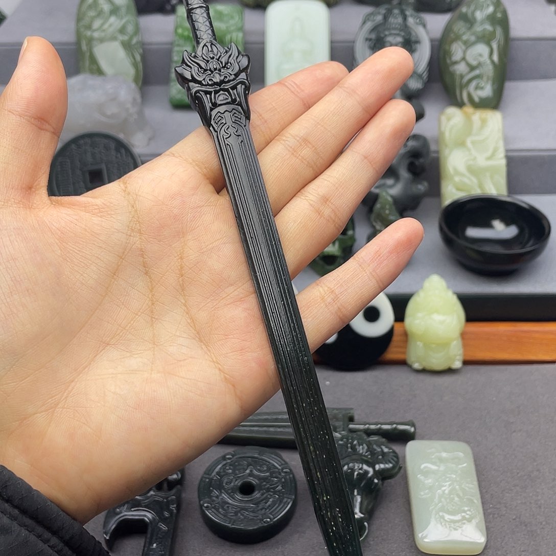 旺***冰和田玉未镶嵌颈饰