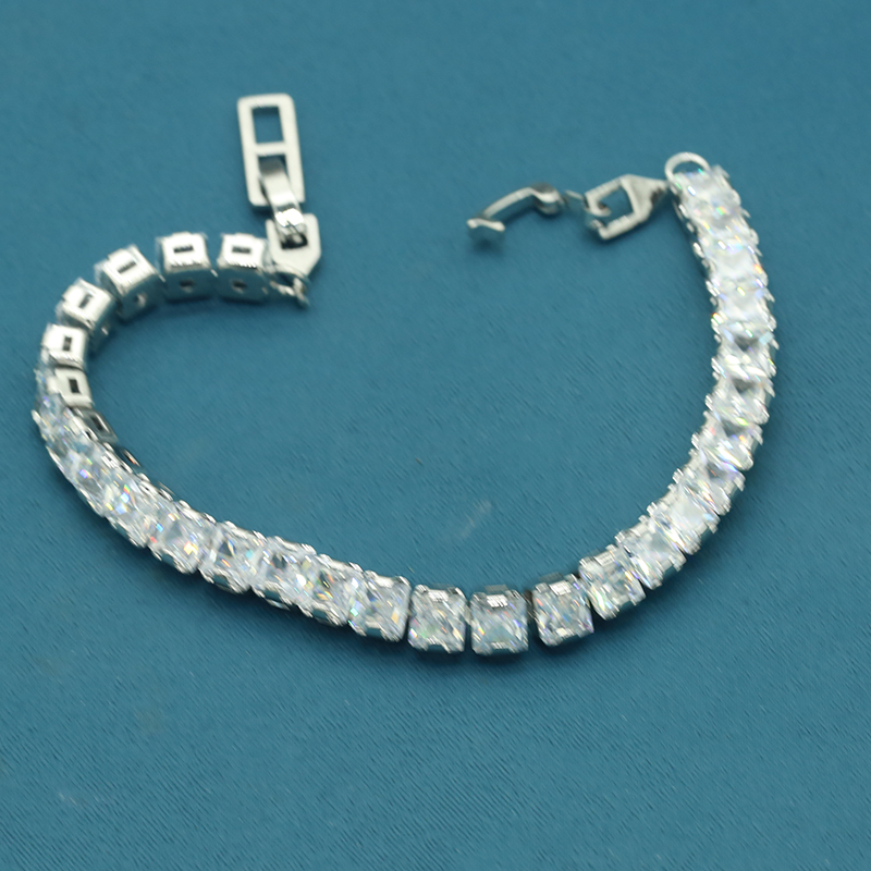 【高级定制】收藏级轻奢时尚设计手链w1676