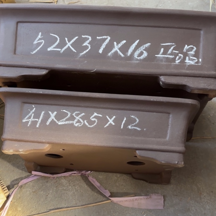 花盆紫砂260-4。              