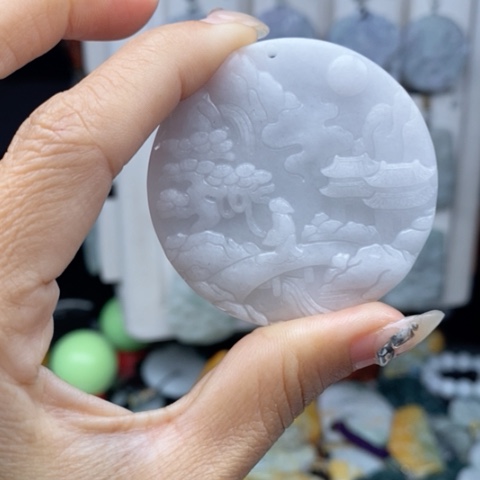翡翠颈饰未镶嵌翡翠