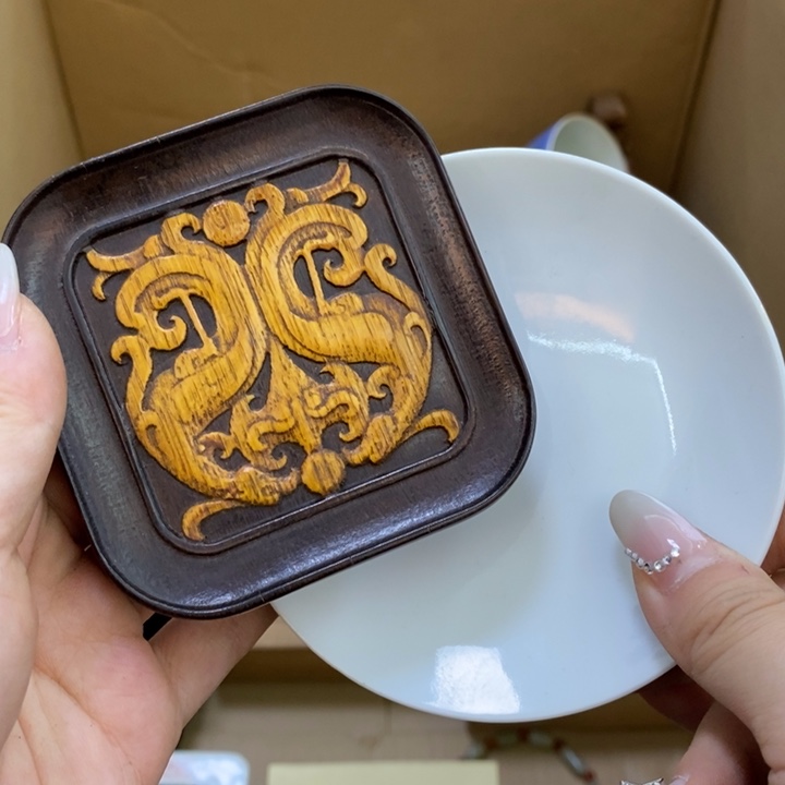 瓷片哦哦哦哦哦哦哦哦哦