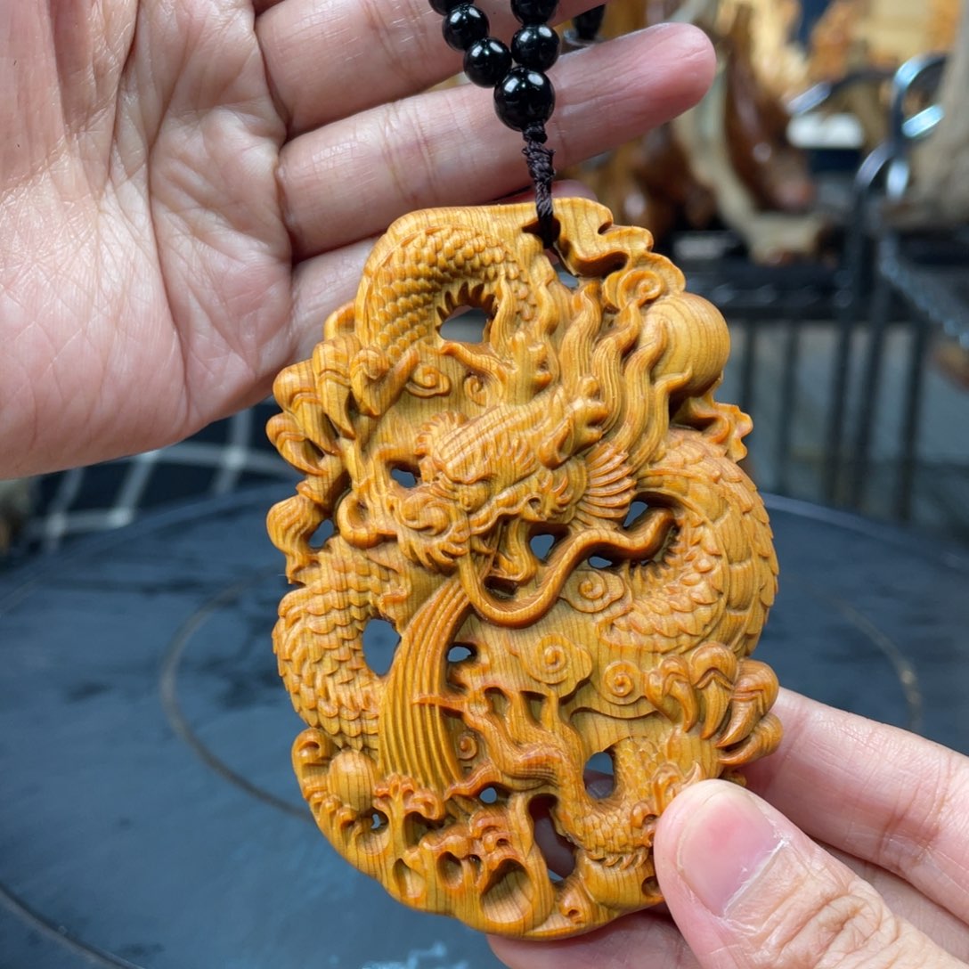 柏木（崖柏）手把件龙牌