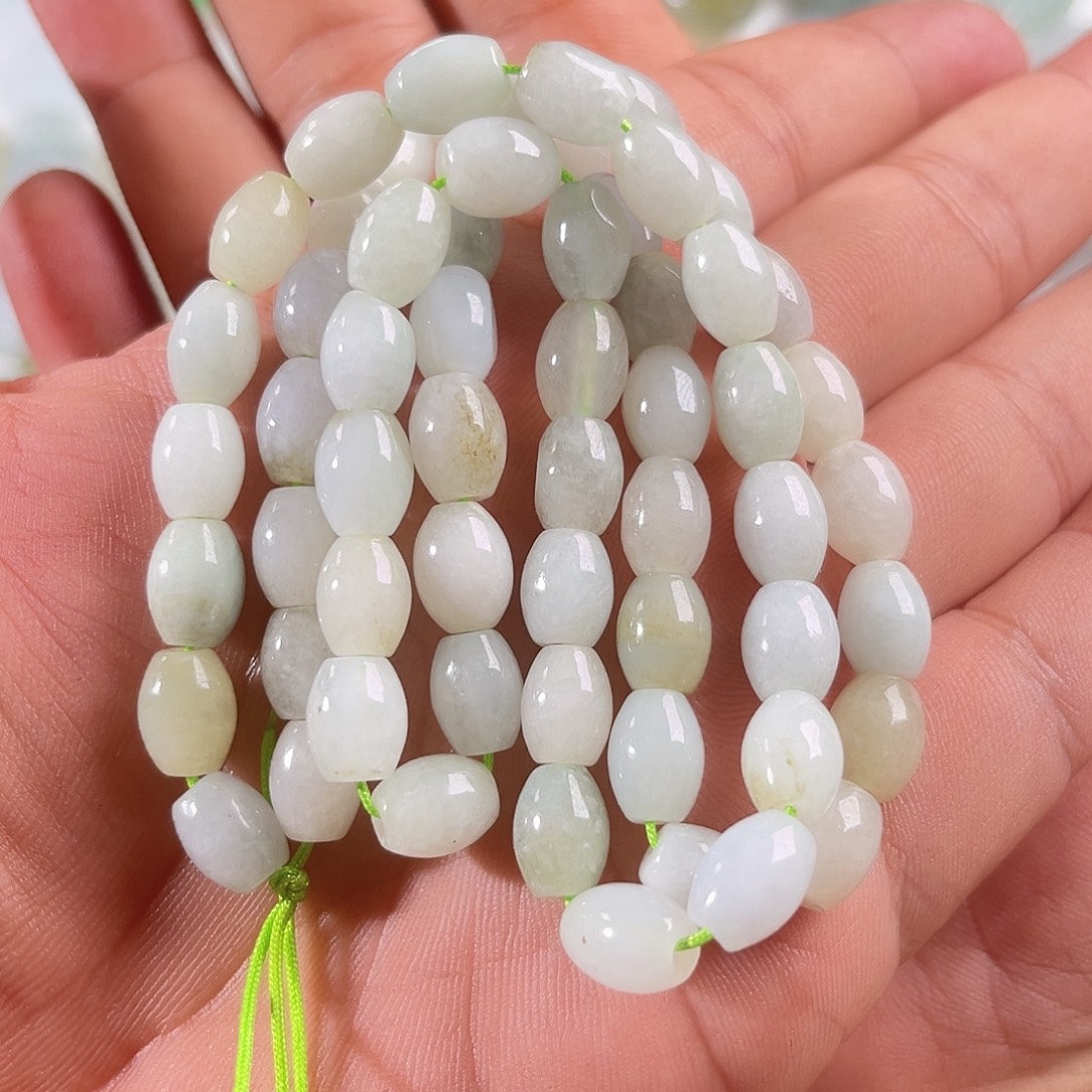 颈饰未镶嵌翡翠天然
