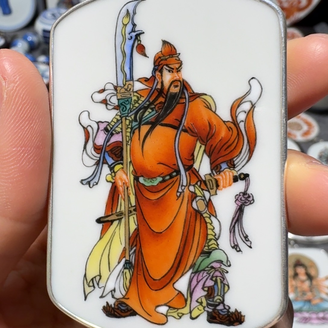 卡***杰瓷片精品挂件一个