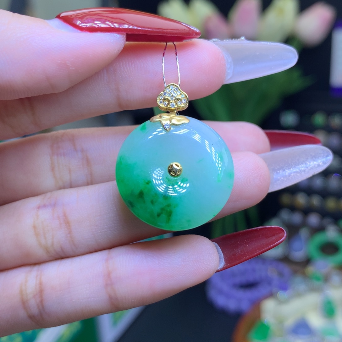 翡翠颈饰18K金镶嵌天然