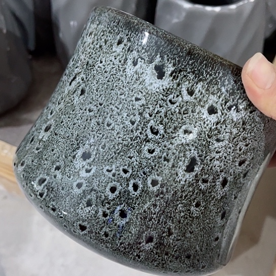 多肉绿植陶瓷花盆9.9包邮，有孔，微瑕